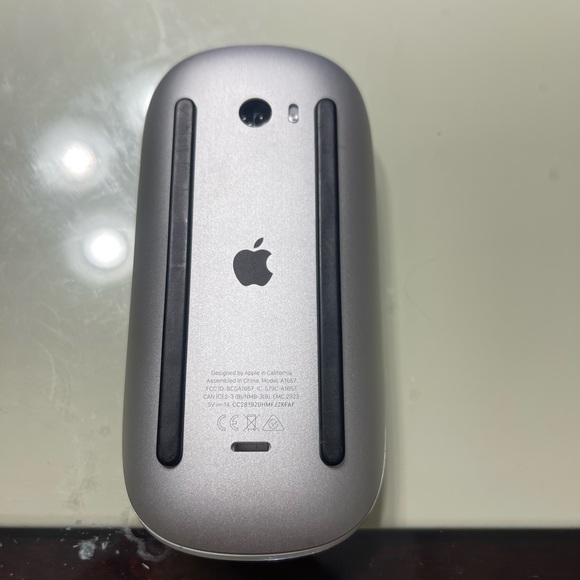 Apple Magic Mouse - Picture 2 of 4